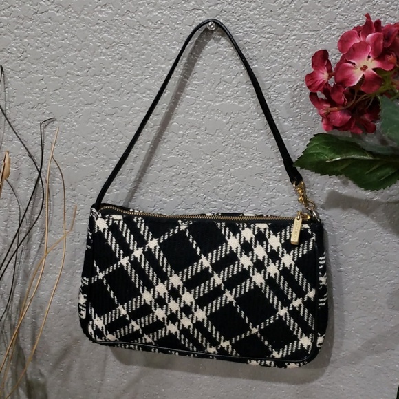 Burberry Handbags - Burberry wool small handbag/Clutch black n white